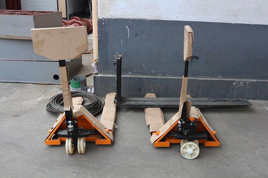 máquinas e peças de reposição para folheado de madeira exportadas para o Gabão