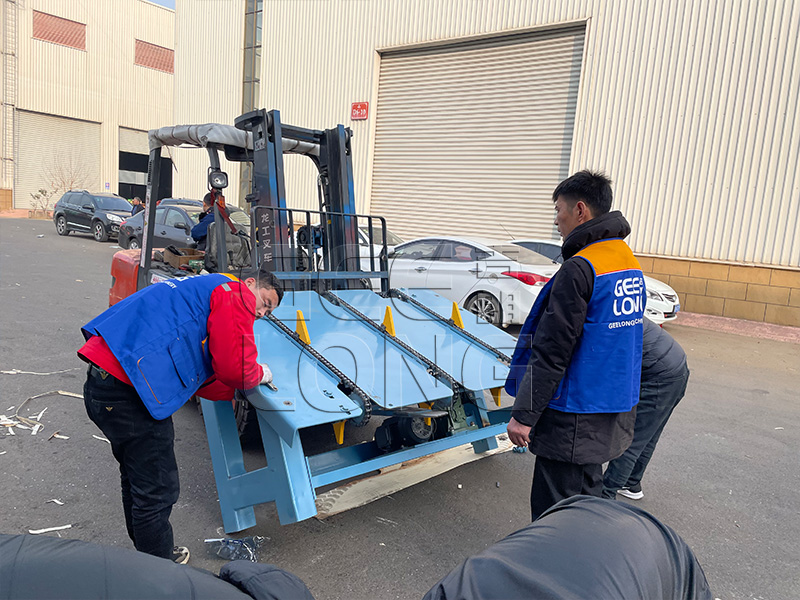 GEELONG exportou linha de máquina descascadora de folheado de 8 pés totalmente automática