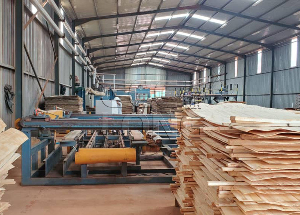 China GEELONG máquina de madeira compensada na África