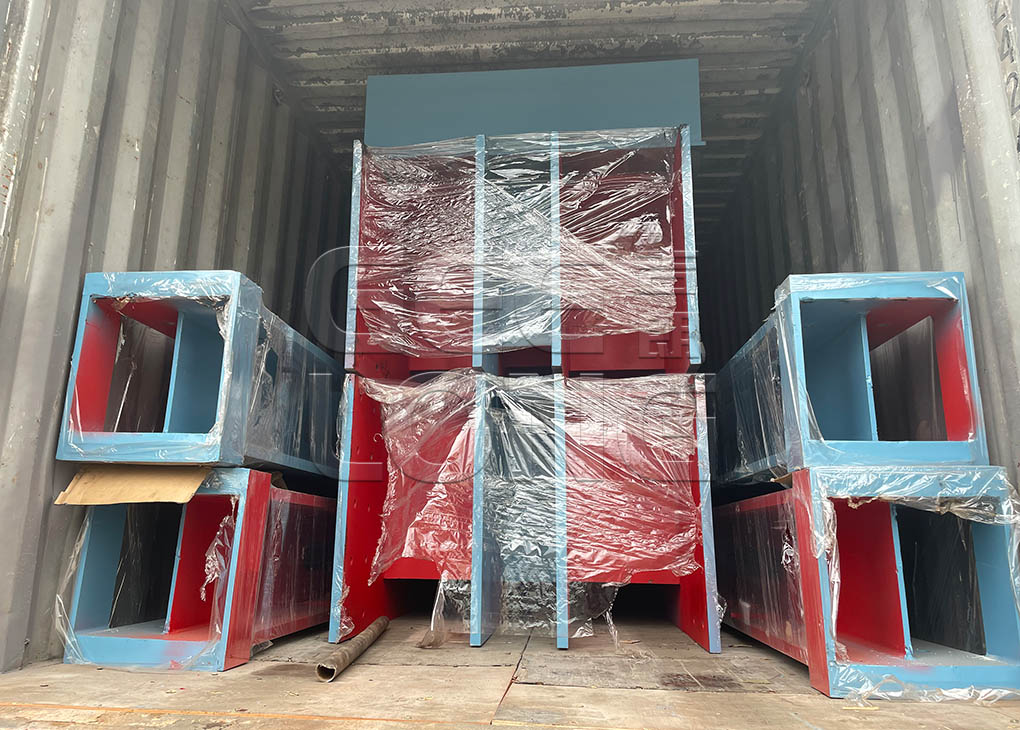GEELONG exportou 20 camadas de máquina de prensagem a quente de madeira compensada