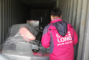 Linha de descascamento de folheado de madeira 4 pés exportada para clientes antigos da Indonésia