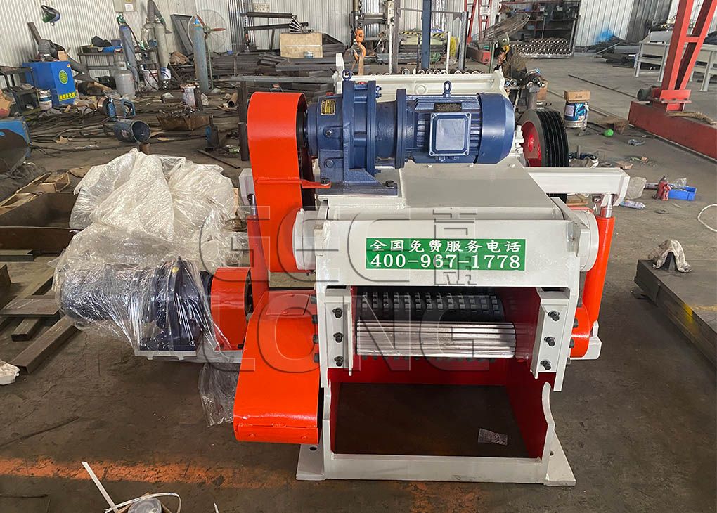 China GEELONG 216 máquina picadora de madeira, máquina trituradora de folheado, máquina picadora de folheado