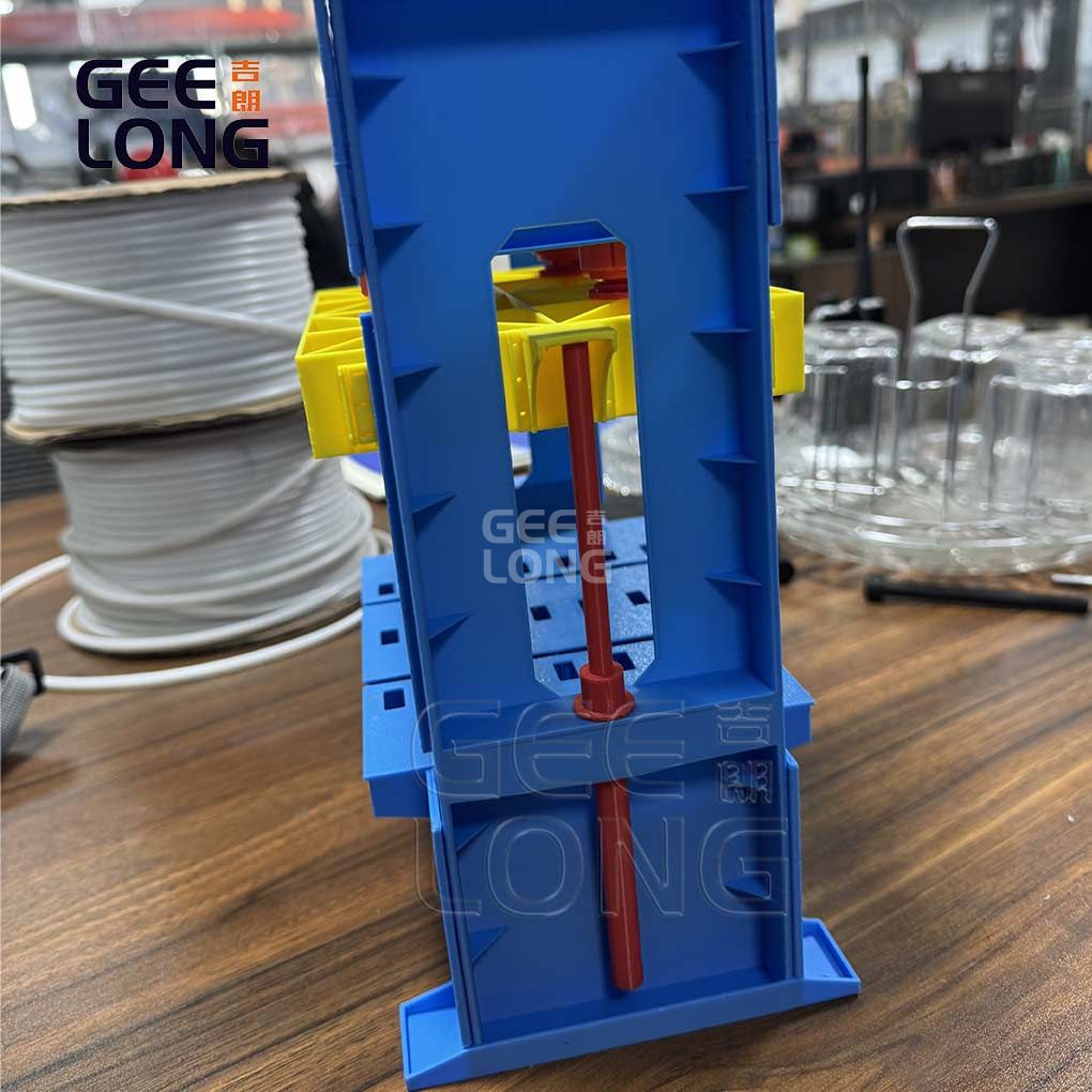 Fábrica de máquinas de prensagem a frio de madeira compensada da China