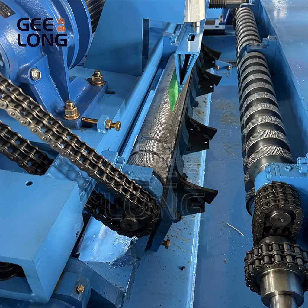 Linha de descascamento da lâmina de madeira de pequeno porte GEELONG Linha de descascamento da lâmina de madeira de pequeno porte GEELONG